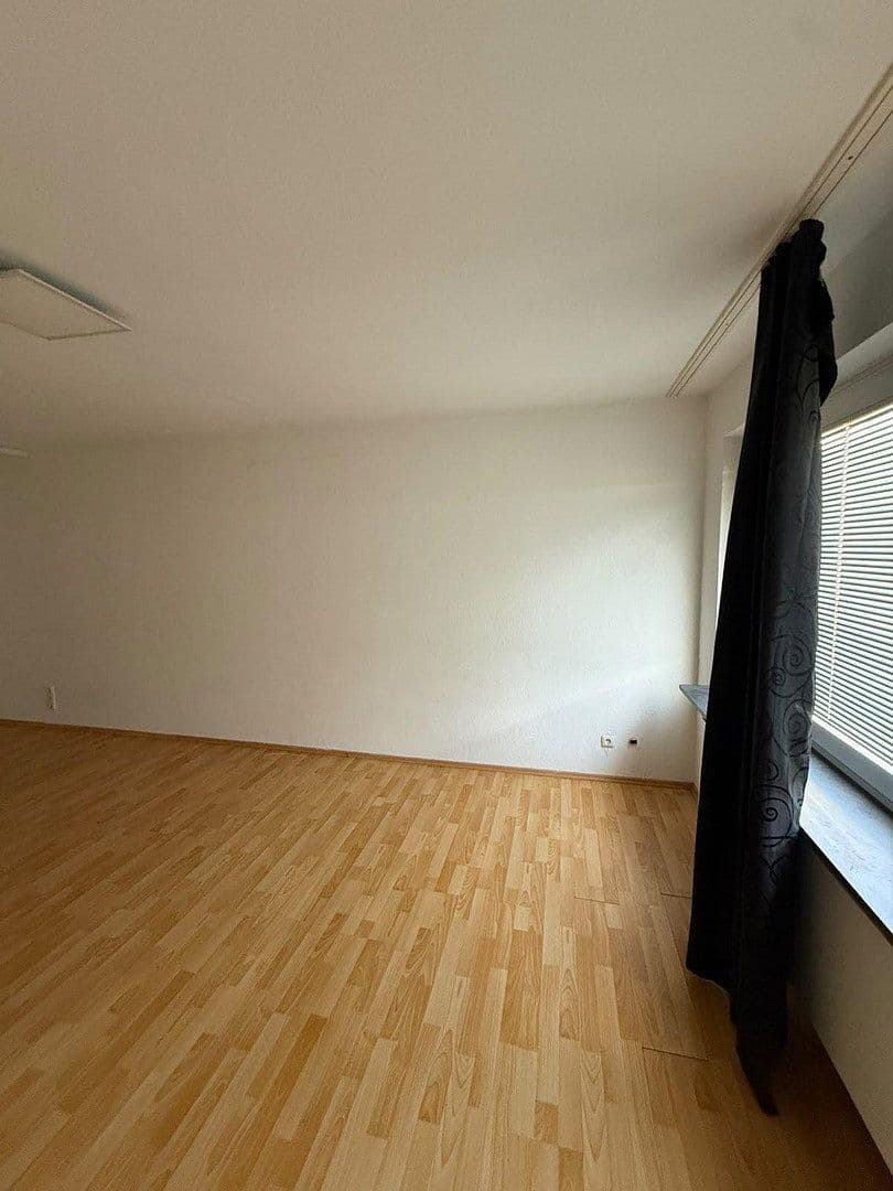 Pronájem bytu 1+1 40 m², Berliner Str. 29, Mainz, Porýní-Falc Pronájem bytu 1+1 40 m², Berliner Str. 29, Mainz, Porýní-Falc