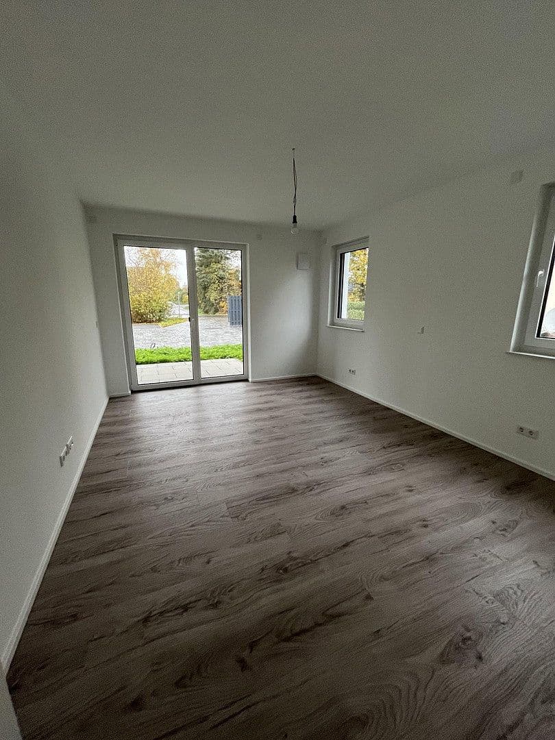 Pronájem bytu 2+1 75 m², Marburger Ring 1b, Kirchhain, Hessen Pronájem bytu 2+1 75 m², Marburger Ring 1b, Kirchhain, Hessen
