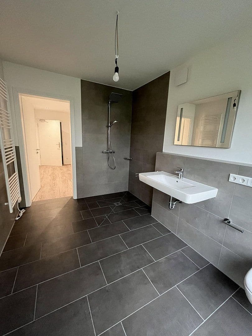Pronájem bytu 2+1 75 m², Marburger Ring 1b, Kirchhain, Hessen Pronájem bytu 2+1 75 m², Marburger Ring 1b, Kirchhain, Hessen