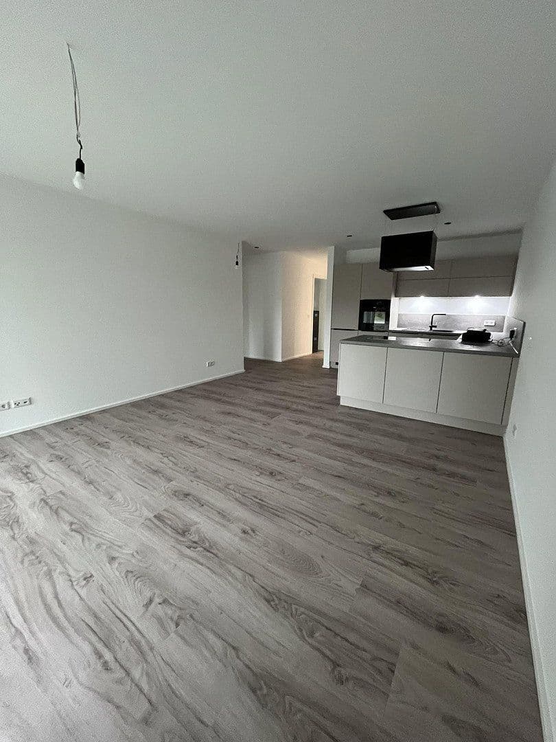 Pronájem bytu 2+1 75 m², Marburger Ring 1b, Kirchhain, Hessen Pronájem bytu 2+1 75 m², Marburger Ring 1b, Kirchhain, Hessen