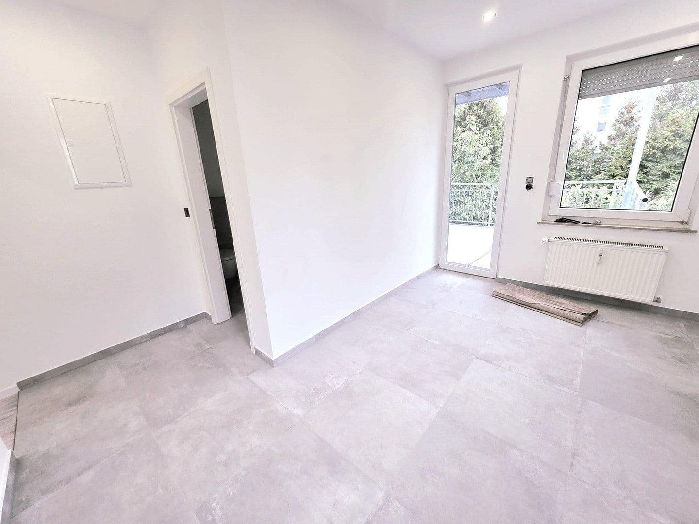 Pronájem bytu 4+kk 100 m², Obereisesheimer Straße 21, Heilbronn, Bádensko-Württembersko Pronájem bytu 4+kk 100 m², Obereisesheimer Straße 21, Heilbronn, Bádensko-Württembersko