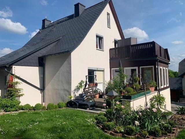 Prodej bytu 3+1 72 m², August-Bebel-Straße 182 A, Grünhain-Beierfeld, Sasko Prodej bytu 3+1 72 m², August-Bebel-Straße 182 A, Grünhain-Beierfeld, Sasko