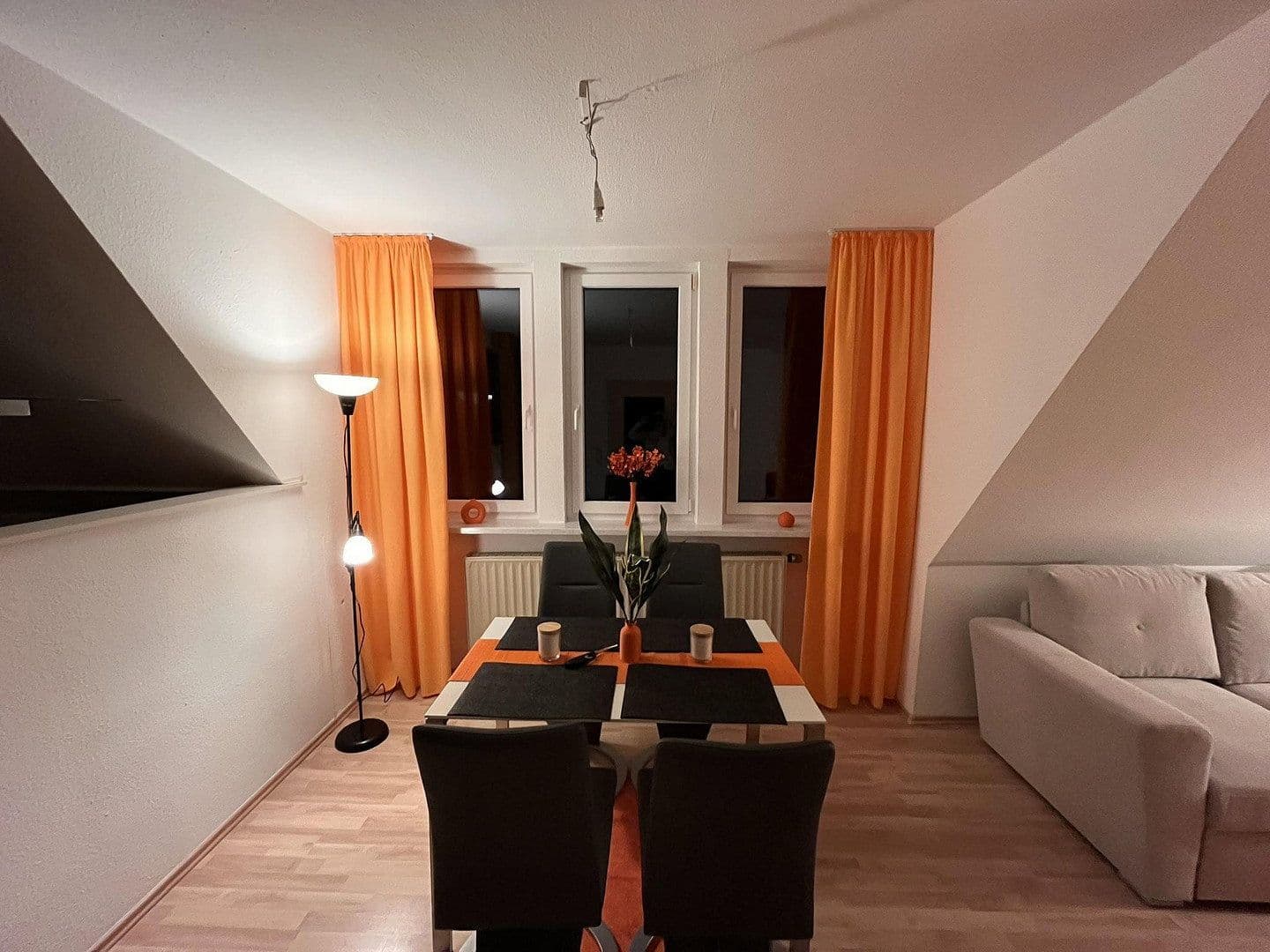 Prodej bytu 3+1 72 m², August-Bebel-Straße 182 A, Grünhain-Beierfeld, Sasko Prodej bytu 3+1 72 m², August-Bebel-Straße 182 A, Grünhain-Beierfeld, Sasko