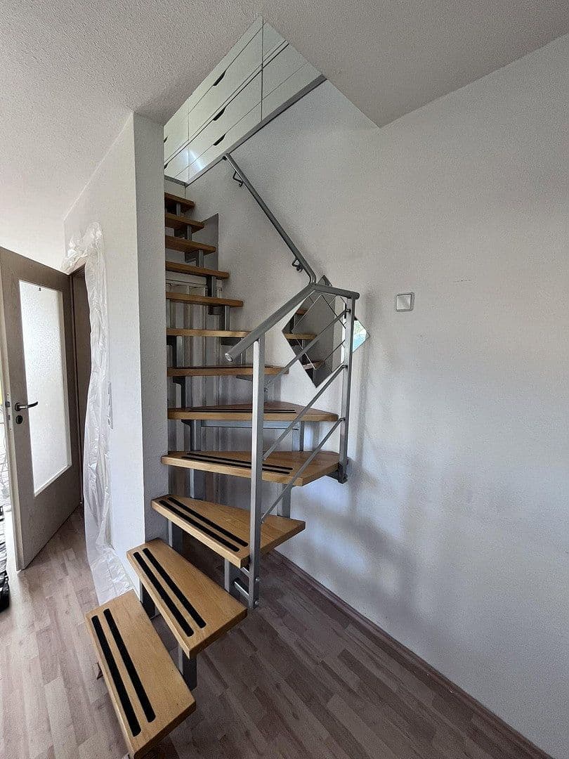 Prodej bytu 3+1 72 m², August-Bebel-Straße 182 A, Grünhain-Beierfeld, Sasko Prodej bytu 3+1 72 m², August-Bebel-Straße 182 A, Grünhain-Beierfeld, Sasko