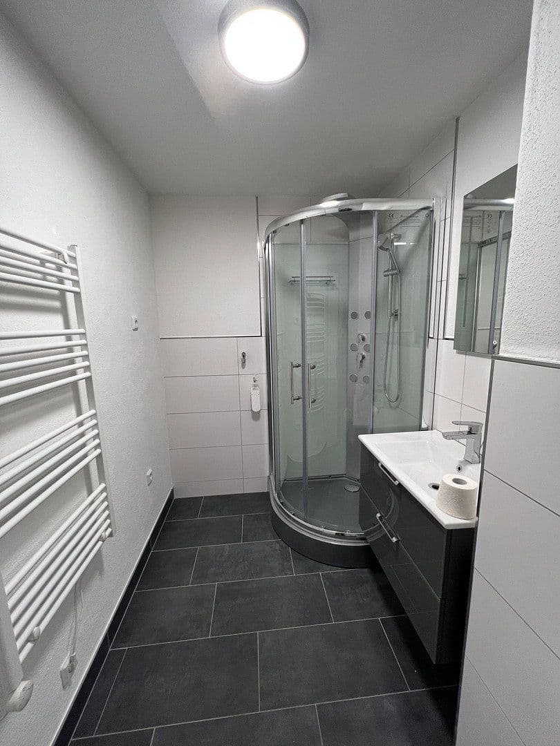 Pronájem bytu 1+1 32 m², Göttschieder Str. 7, Idar-Oberstein, Porýní-Falc Pronájem bytu 1+1 32 m², Göttschieder Str. 7, Idar-Oberstein, Porýní-Falc
