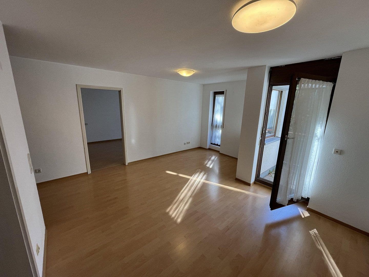 Pronájem bytu 2+1 54 m², Herdweg 2, Böblingen, Bádensko-Württembersko Pronájem bytu 2+1 54 m², Herdweg 2, Böblingen, Bádensko-Württembersko