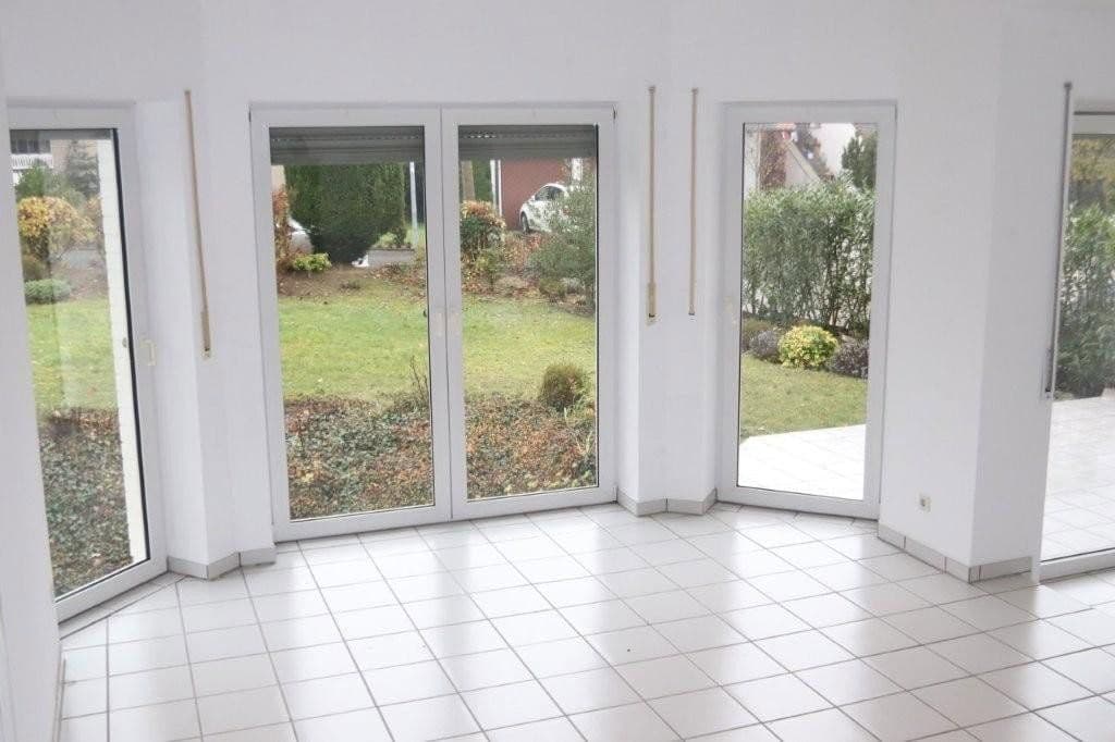 Prodej domu 202 m², pozemek 990 m², Paderborn, Severní Porýní-Vestfálsko Prodej domu 202 m², pozemek 990 m², Paderborn, Severní Porýní-Vestfálsko