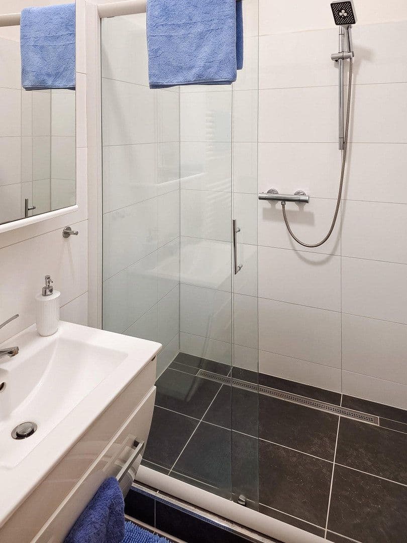 Prodej bytu 2+1 44 m², Bremen, Bremen Prodej bytu 2+1 44 m², Bremen, Bremen