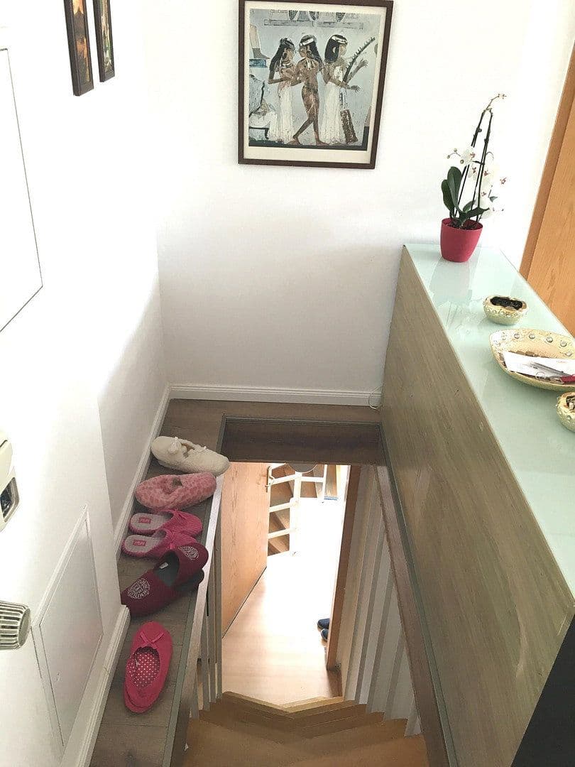 Pronájem bytu 2+1 55 m², Bataverstr. 28, Köln, Severní Porýní-Vestfálsko Pronájem bytu 2+1 55 m², Bataverstr. 28, Köln, Severní Porýní-Vestfálsko