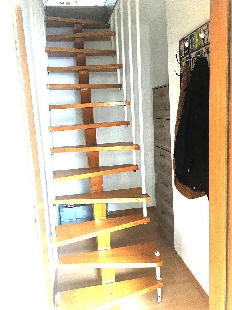 Pronájem bytu 2+1 55 m², Bataverstr. 28, Köln, Severní Porýní-Vestfálsko Pronájem bytu 2+1 55 m², Bataverstr. 28, Köln, Severní Porýní-Vestfálsko
