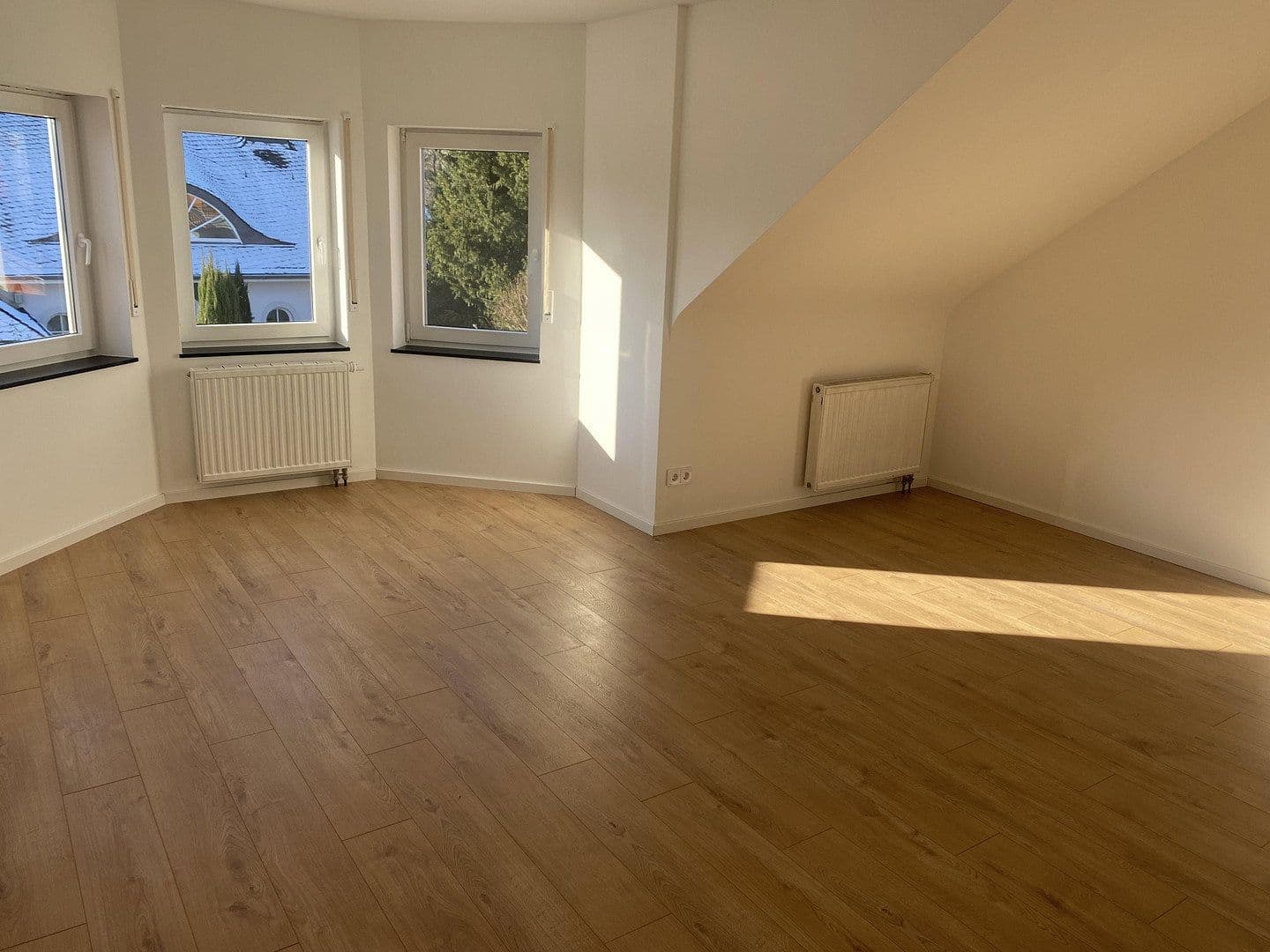 Prodej bytu 3+1 80 m², Ritter-Honius-Straße 10, Rohrbach, Porýní-Falc Prodej bytu 3+1 80 m², Ritter-Honius-Straße 10, Rohrbach, Porýní-Falc
