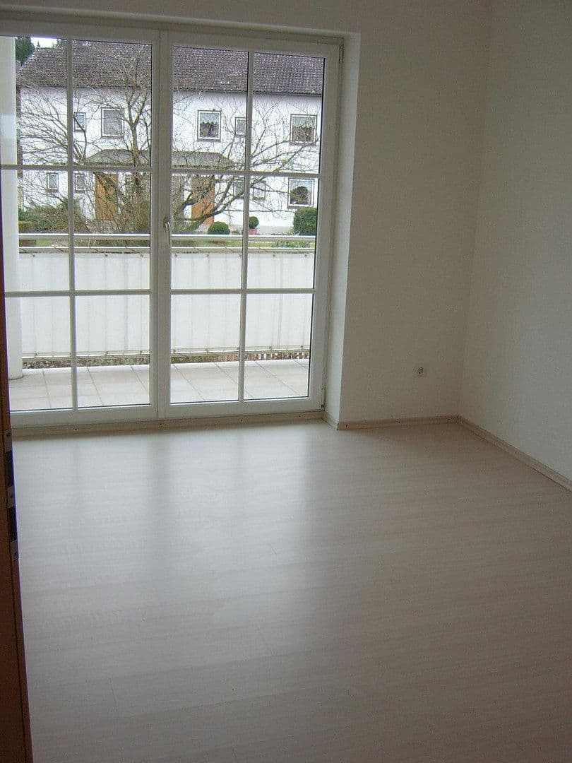 Pronájem domu 210 m², pozemek 500 m², Elkofener Weg 31, Grafing b. München, Bavorsko Pronájem domu 210 m², pozemek 500 m², Elkofener Weg 31, Grafing b. München, Bavorsko