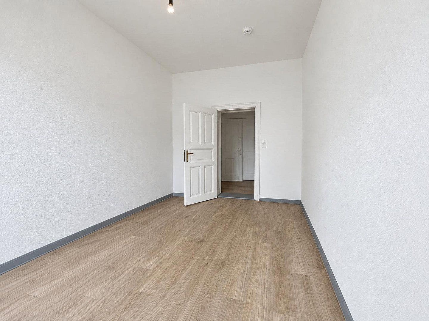 Pronájem bytu 3+1 85 m², Rathenow, Braniborsko Pronájem bytu 3+1 85 m², Rathenow, Braniborsko
