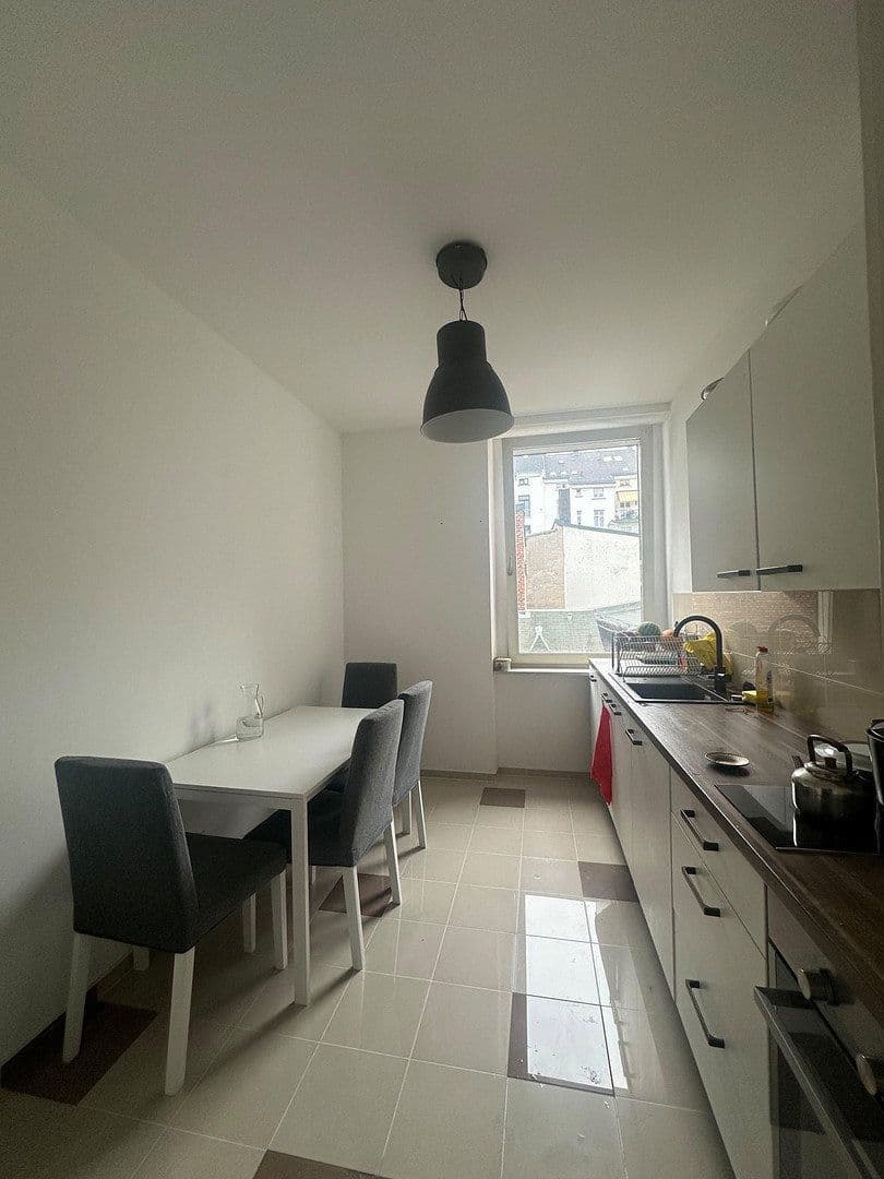 Pronájem bytu 2+1 54 m², Wiesenstr. 12, Wuppertal, Severní Porýní-Vestfálsko Pronájem bytu 2+1 54 m², Wiesenstr. 12, Wuppertal, Severní Porýní-Vestfálsko