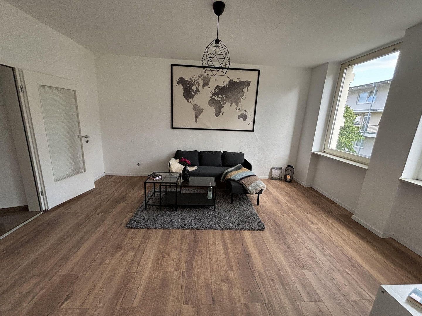 Pronájem bytu 2+1 54 m², Wiesenstr. 12, Wuppertal, Severní Porýní-Vestfálsko Pronájem bytu 2+1 54 m², Wiesenstr. 12, Wuppertal, Severní Porýní-Vestfálsko