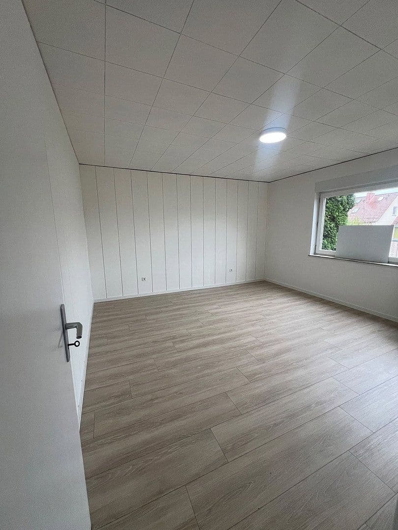 Pronájem bytu 3+1 72 m², Hirschberger Straße 6, Wolfsburg, Dolní Sasko Pronájem bytu 3+1 72 m², Hirschberger Straße 6, Wolfsburg, Dolní Sasko