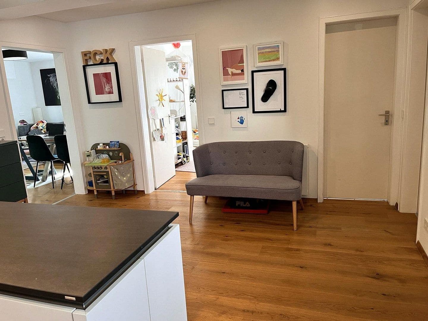 Prodej bytu 4+1 113 m², Stuttgart, Bádensko-Württembersko Prodej bytu 4+1 113 m², Stuttgart, Bádensko-Württembersko