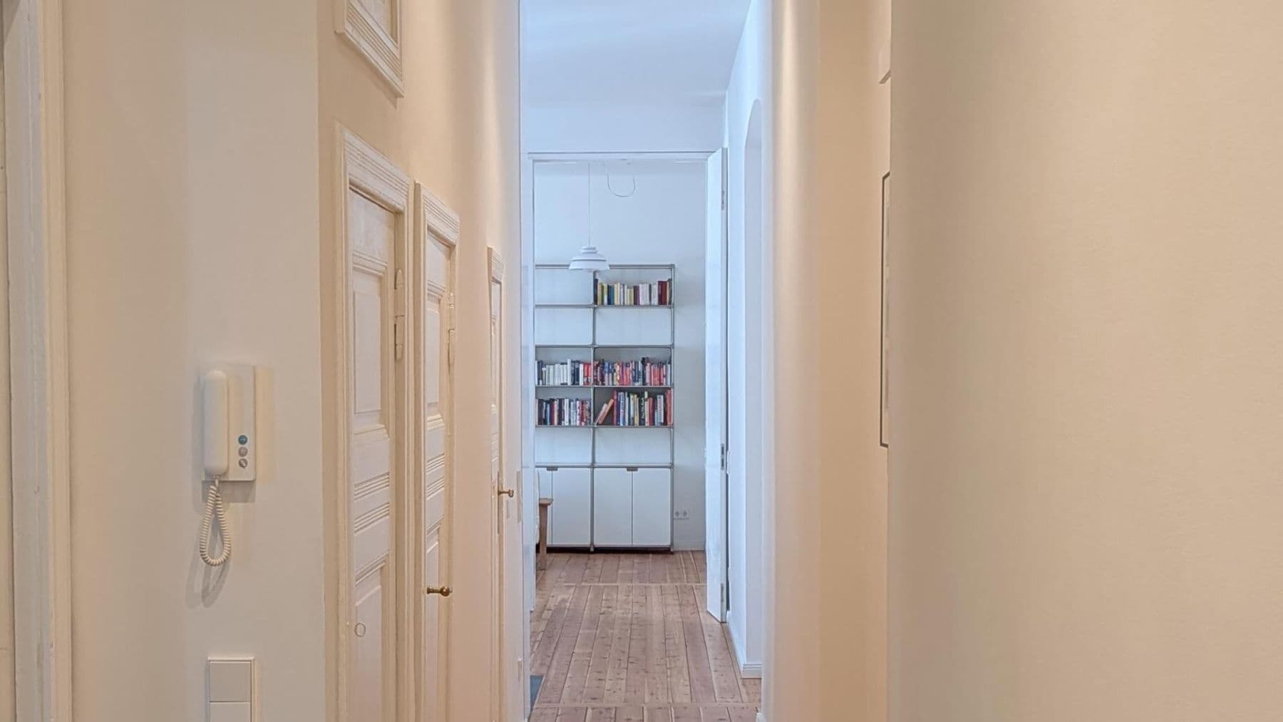 Pronájem bytu 4+1 85 m², Prager Str. 5, Berlin, Berlín Pronájem bytu 4+1 85 m², Prager Str. 5, Berlin, Berlín