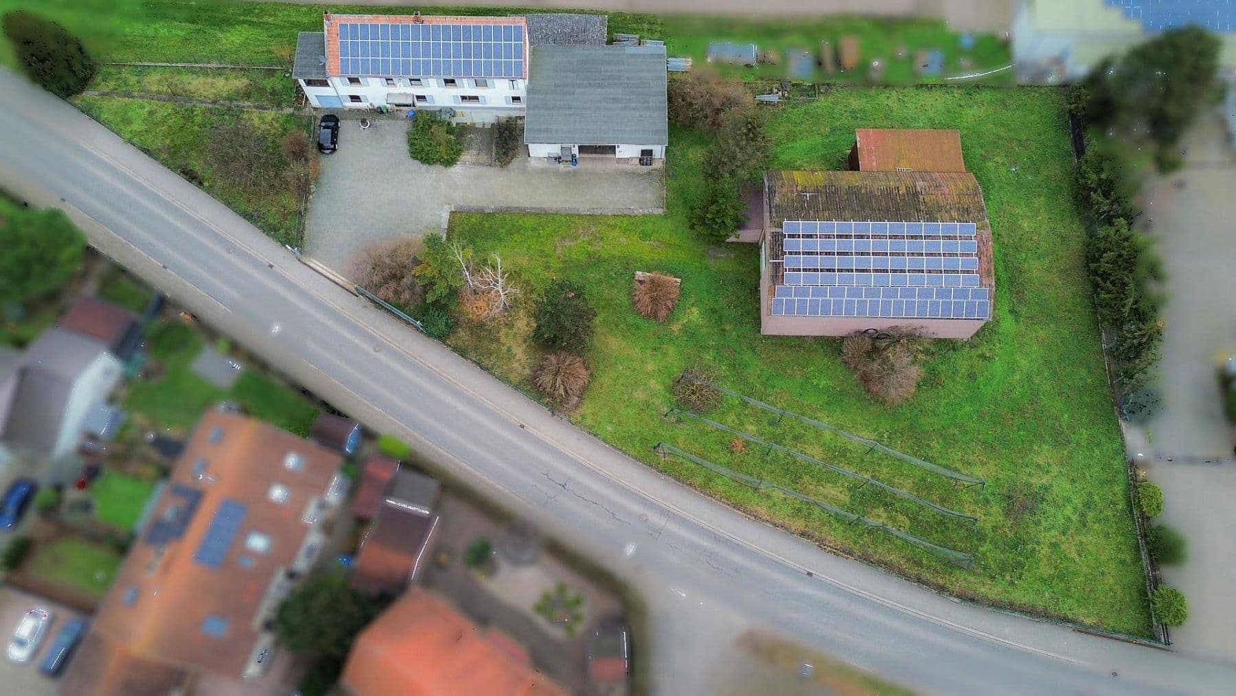 Prodej nebytového prostoru 3.902 m², Großkarlbach, Porýní-Falc Prodej nebytového prostoru 3.902 m², Großkarlbach, Porýní-Falc
