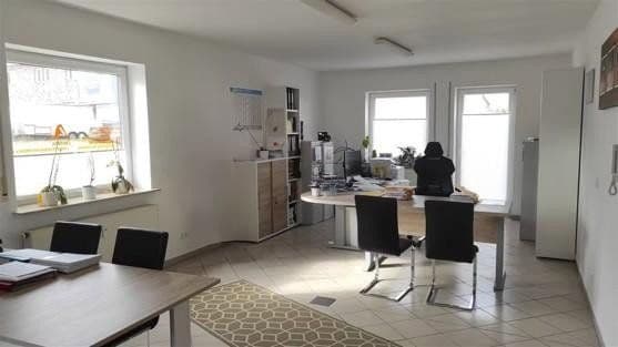 Prodej domu 170 m², pozemek 334 m², Baunatal, Hessen Prodej domu 170 m², pozemek 334 m², Baunatal, Hessen