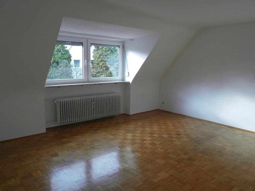 Pronájem bytu 4+1 81 m², Fritz-von-Röth-Straße 28, Nürnberg, Bavorsko Pronájem bytu 4+1 81 m², Fritz-von-Röth-Straße 28, Nürnberg, Bavorsko