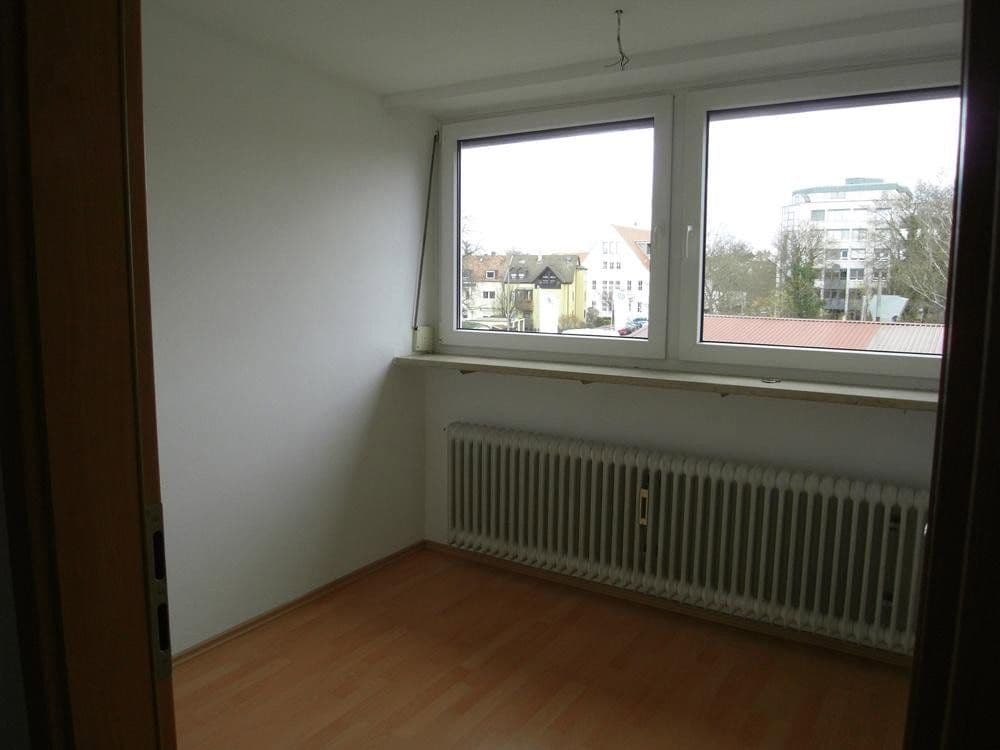 Pronájem bytu 4+1 81 m², Fritz-von-Röth-Straße 28, Nürnberg, Bavorsko Pronájem bytu 4+1 81 m², Fritz-von-Röth-Straße 28, Nürnberg, Bavorsko