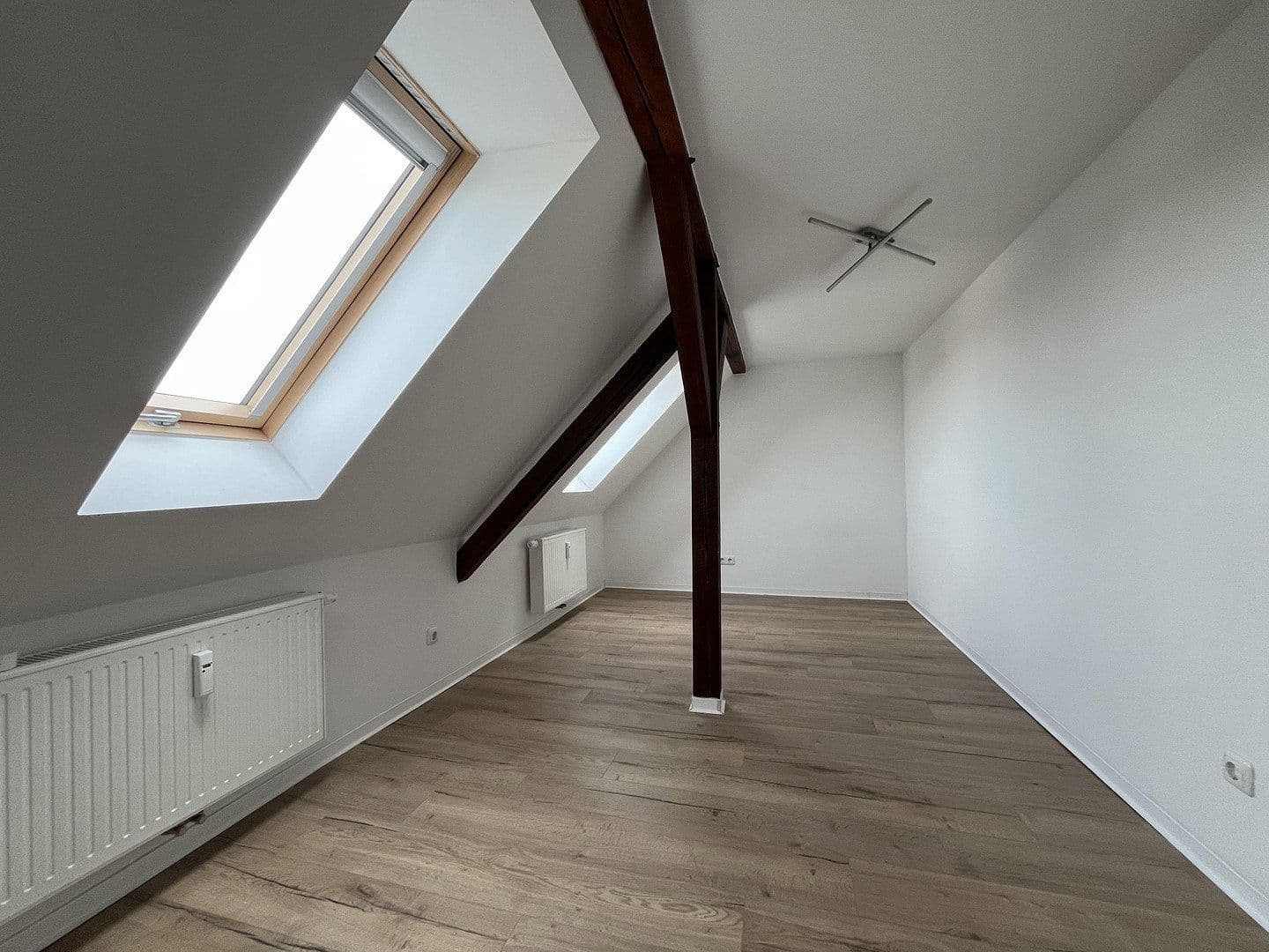 Pronájem bytu 2+1 53 m², Huygensstraße 8a, Leipzig, Sasko Pronájem bytu 2+1 53 m², Huygensstraße 8a, Leipzig, Sasko