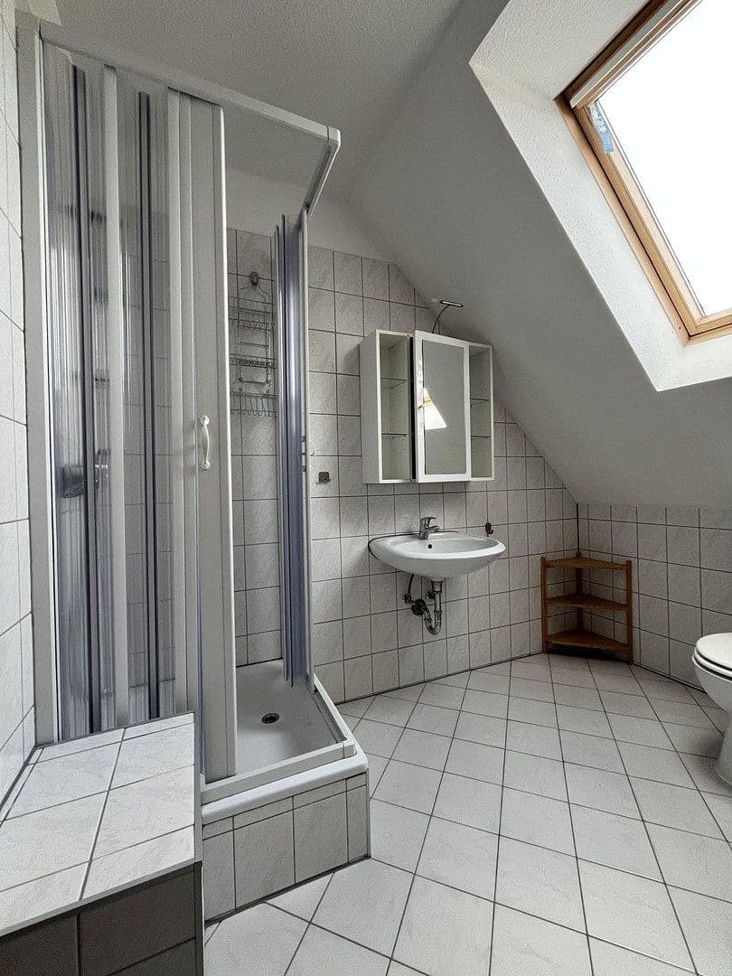 Pronájem bytu 2+1 53 m², Huygensstraße 8a, Leipzig, Sasko Pronájem bytu 2+1 53 m², Huygensstraße 8a, Leipzig, Sasko