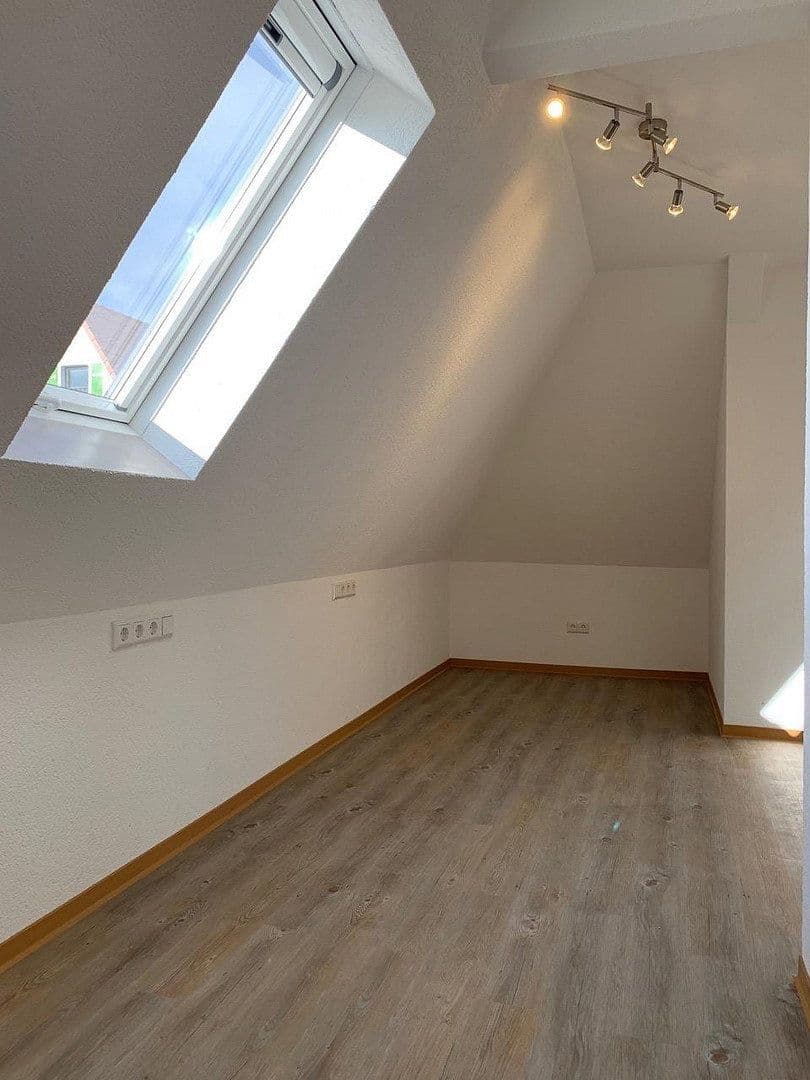 Pronájem bytu 2+1 43 m², Aalen, Bádensko-Württembersko Pronájem bytu 2+1 43 m², Aalen, Bádensko-Württembersko
