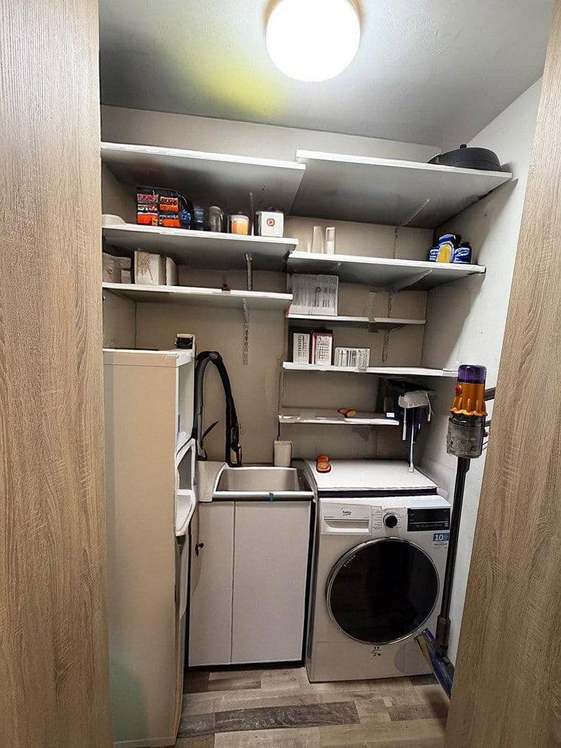 Pronájem bytu 3+1 92 m², Frankfurt am Main, Hessen Pronájem bytu 3+1 92 m², Frankfurt am Main, Hessen