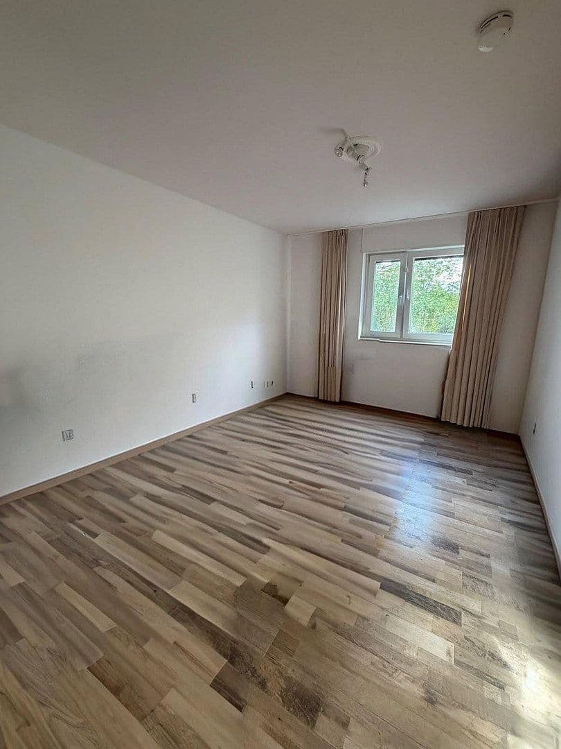Pronájem bytu 3+1 92 m², Frankfurt am Main, Hessen Pronájem bytu 3+1 92 m², Frankfurt am Main, Hessen