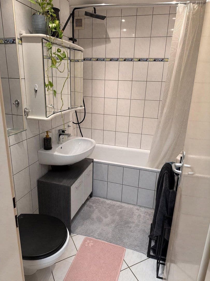 Pronájem bytu 1+1 34 m², Fortshausstrasse 11, Hanau, Hessen Pronájem bytu 1+1 34 m², Fortshausstrasse 11, Hanau, Hessen