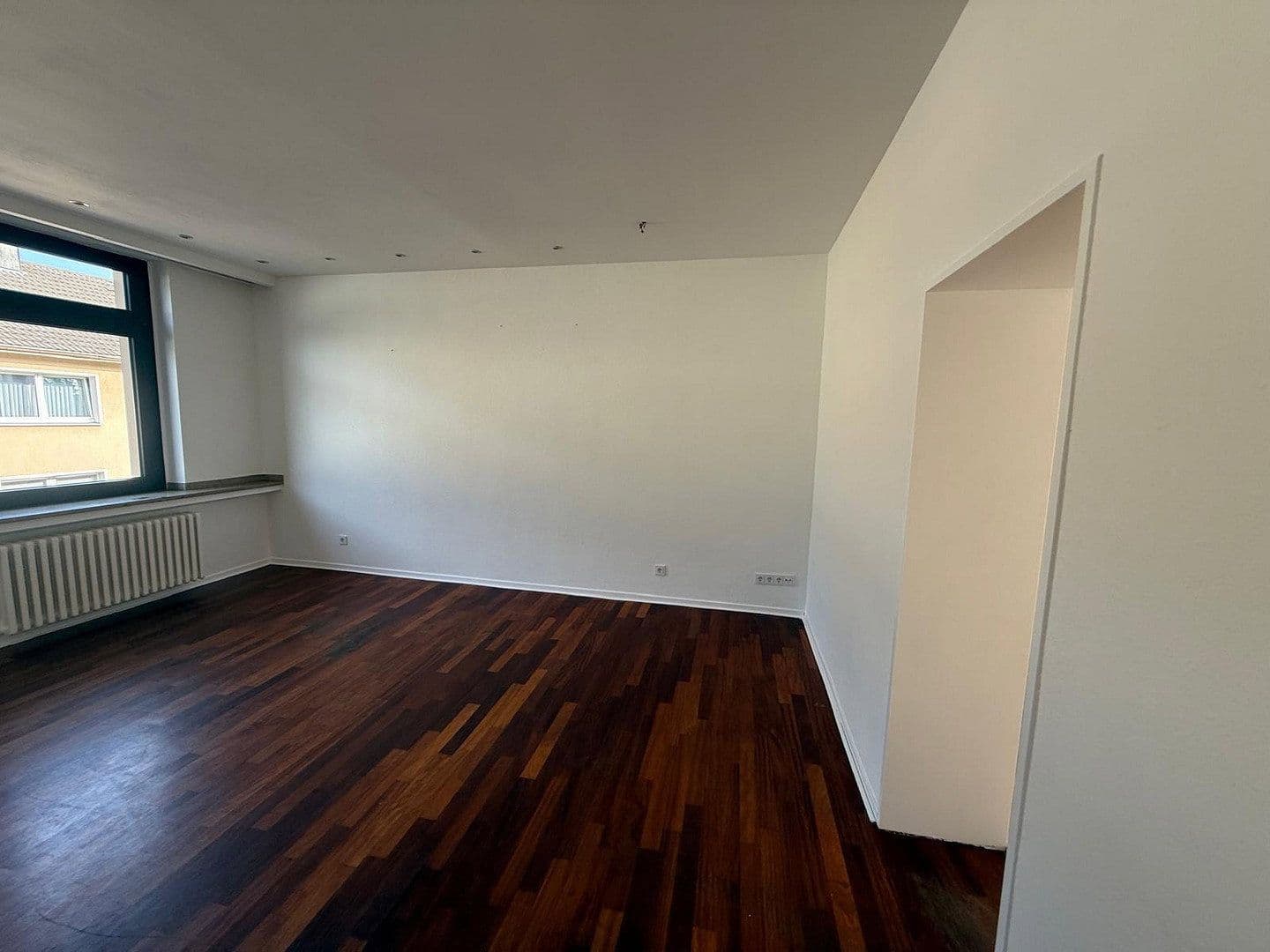 Pronájem bytu 3+1 86 m², Wuppertal, Severní Porýní-Vestfálsko Pronájem bytu 3+1 86 m², Wuppertal, Severní Porýní-Vestfálsko