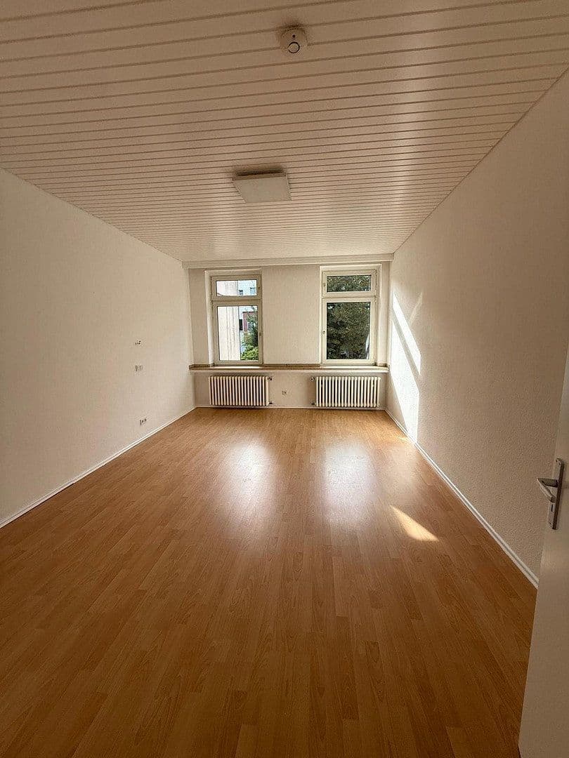 Pronájem bytu 3+1 86 m², Wuppertal, Severní Porýní-Vestfálsko Pronájem bytu 3+1 86 m², Wuppertal, Severní Porýní-Vestfálsko