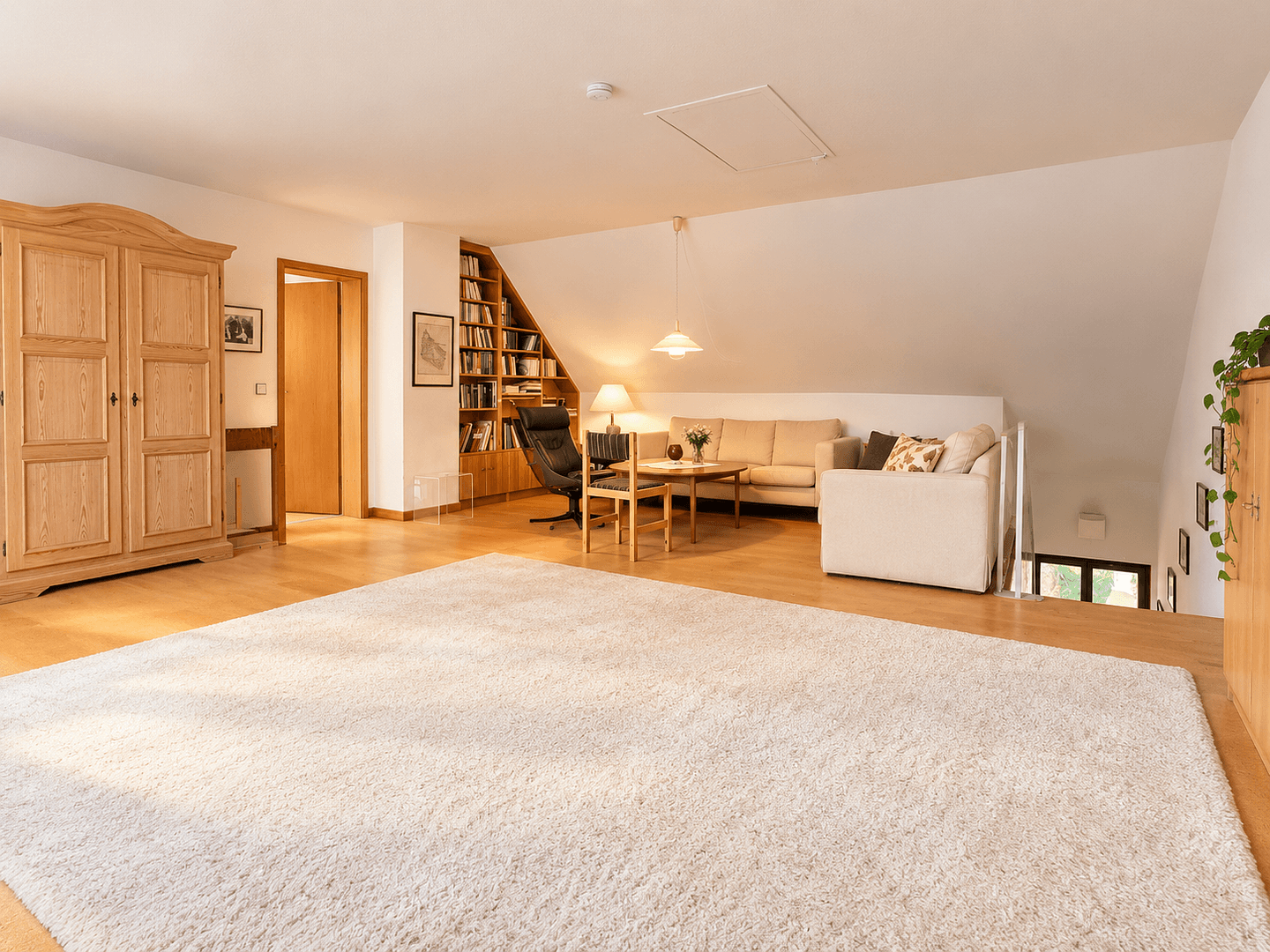 Prodej domu 219 m², pozemek 1.023 m², Hamburg, Hamburg Prodej domu 219 m², pozemek 1.023 m², Hamburg, Hamburg