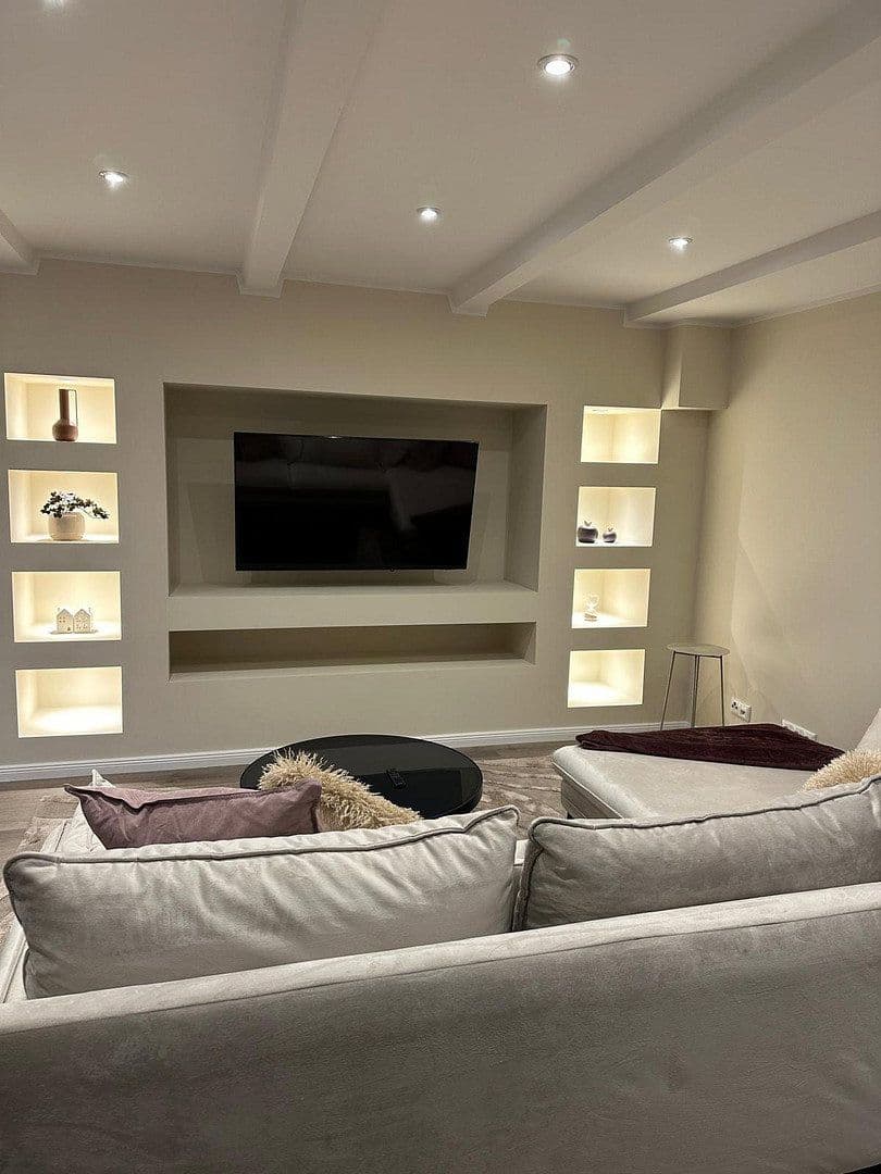Pronájem bytu 3+1 89 m², Moritzstraße 68, Wiesbaden, Hessen Pronájem bytu 3+1 89 m², Moritzstraße 68, Wiesbaden, Hessen