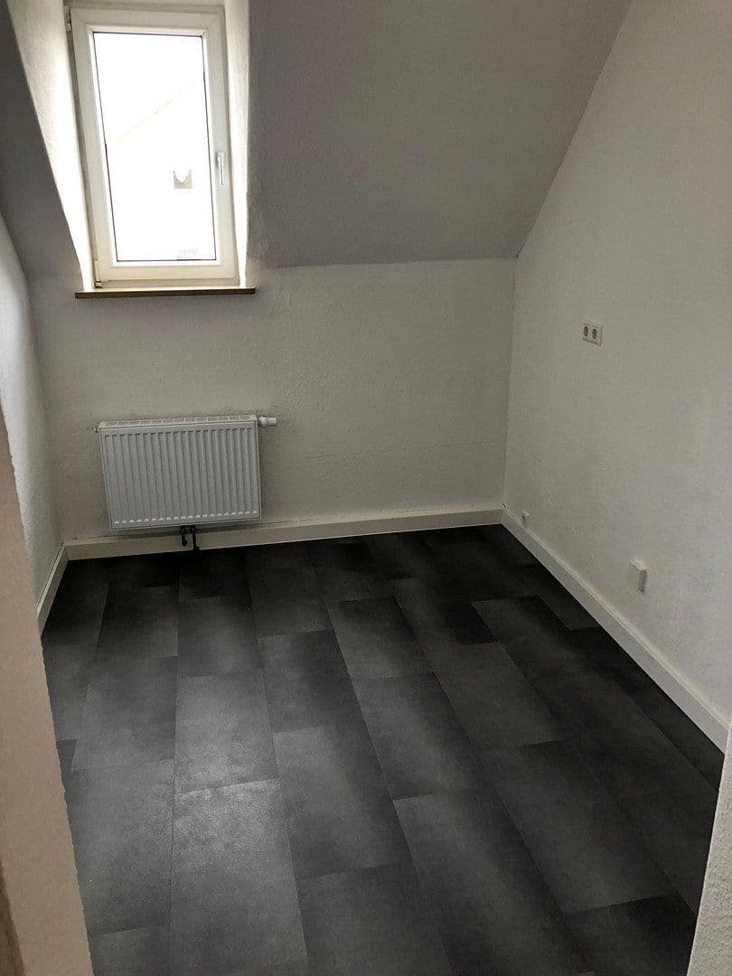 Pronájem bytu 3+1 78 m², Clara-Zetkin-Str. 18, Žitava, Sasko Pronájem bytu 3+1 78 m², Clara-Zetkin-Str. 18, Žitava, Sasko