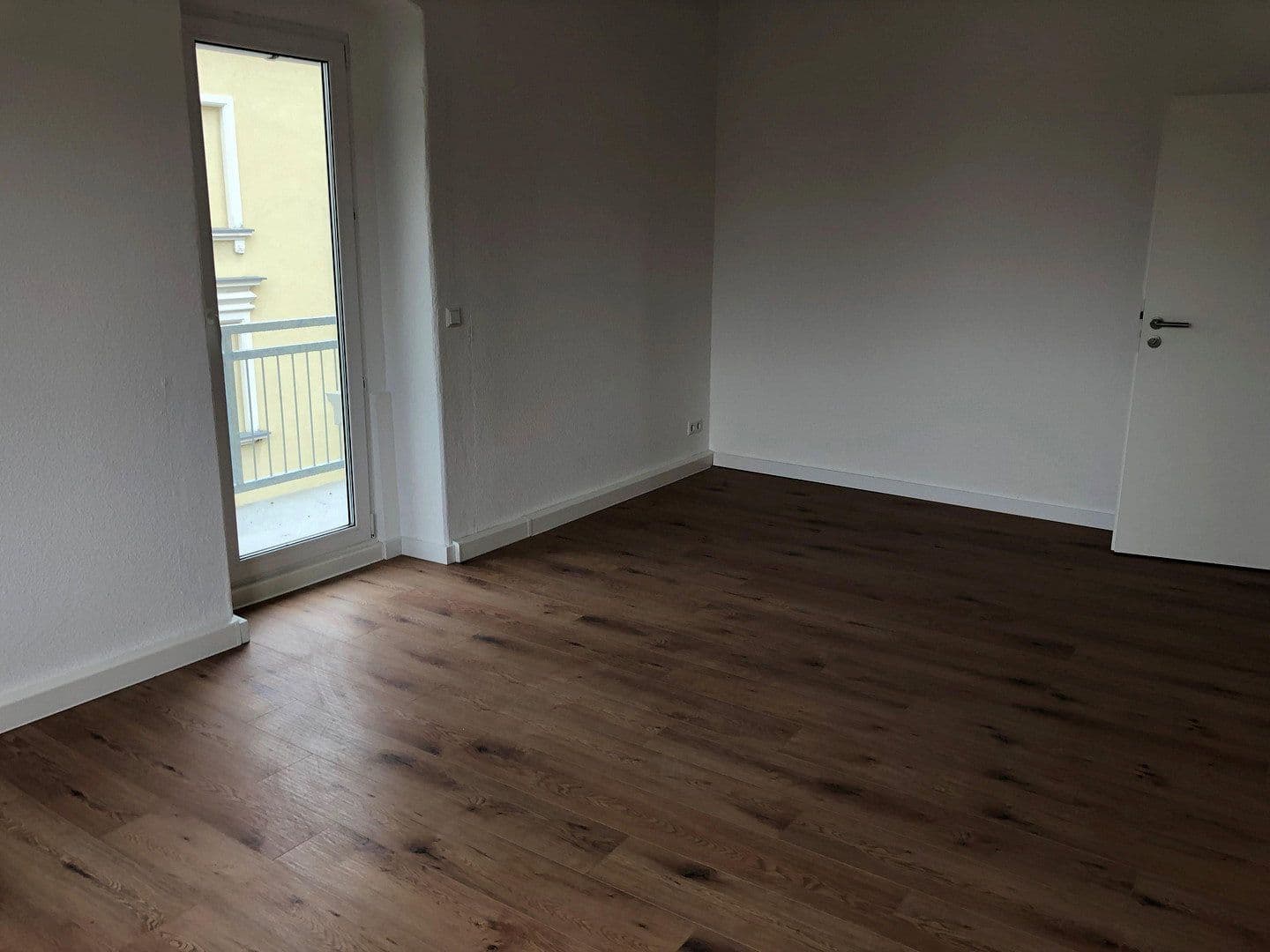 Pronájem bytu 3+1 78 m², Clara-Zetkin-Str. 18, Žitava, Sasko Pronájem bytu 3+1 78 m², Clara-Zetkin-Str. 18, Žitava, Sasko