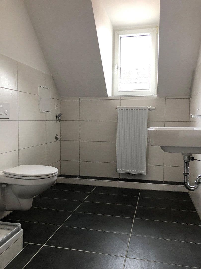 Pronájem bytu 3+1 78 m², Clara-Zetkin-Str. 18, Žitava, Sasko Pronájem bytu 3+1 78 m², Clara-Zetkin-Str. 18, Žitava, Sasko