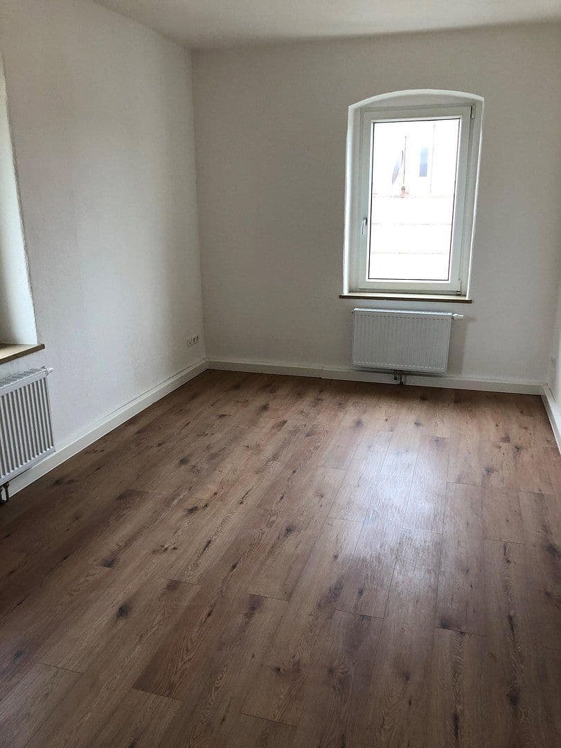 Pronájem bytu 3+1 78 m², Clara-Zetkin-Str. 18, Žitava, Sasko Pronájem bytu 3+1 78 m², Clara-Zetkin-Str. 18, Žitava, Sasko