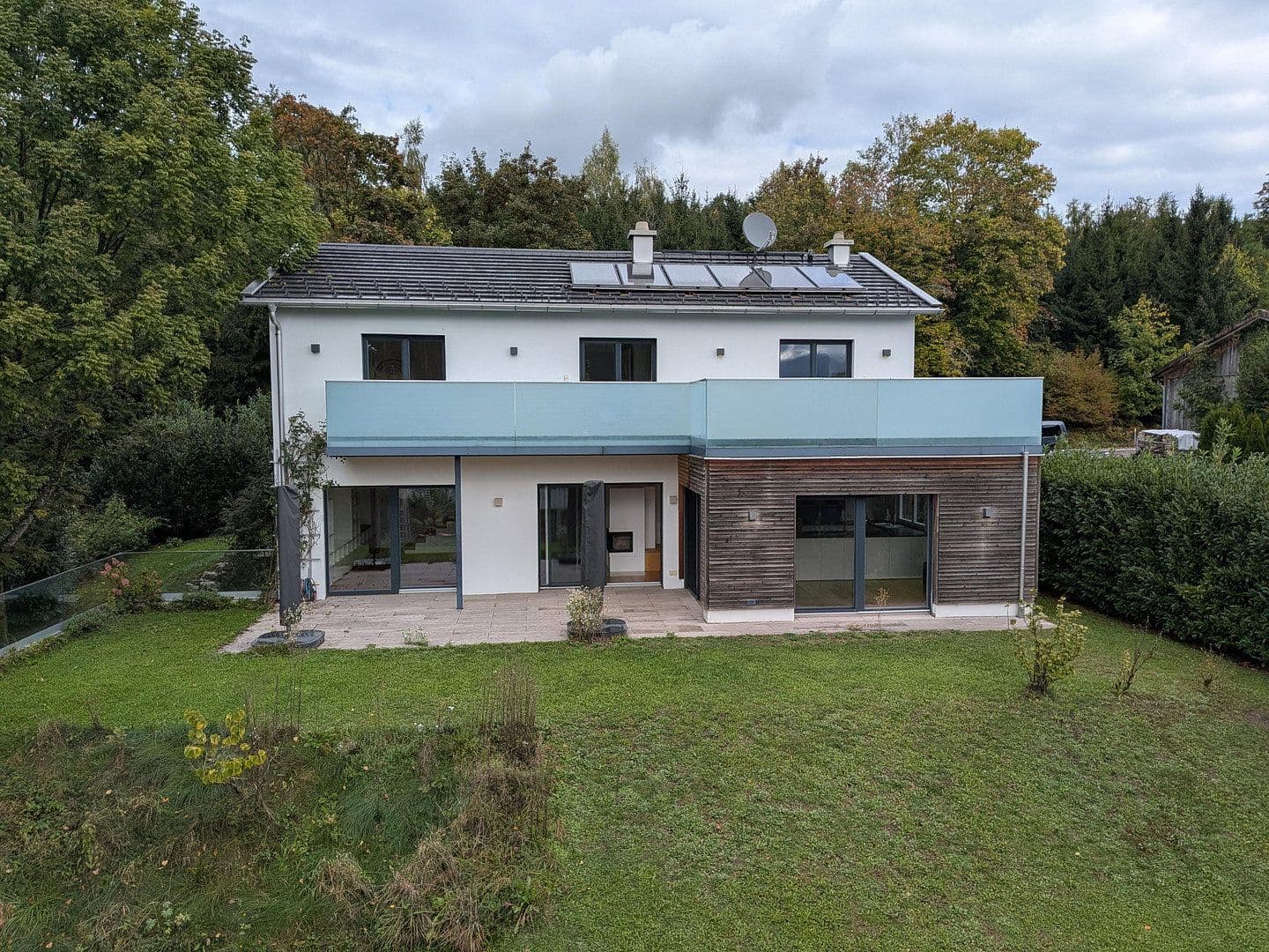 Prodej domu 188 m², pozemek 1.100 m², Traunstein, Bavorsko Prodej domu 188 m², pozemek 1.100 m², Traunstein, Bavorsko