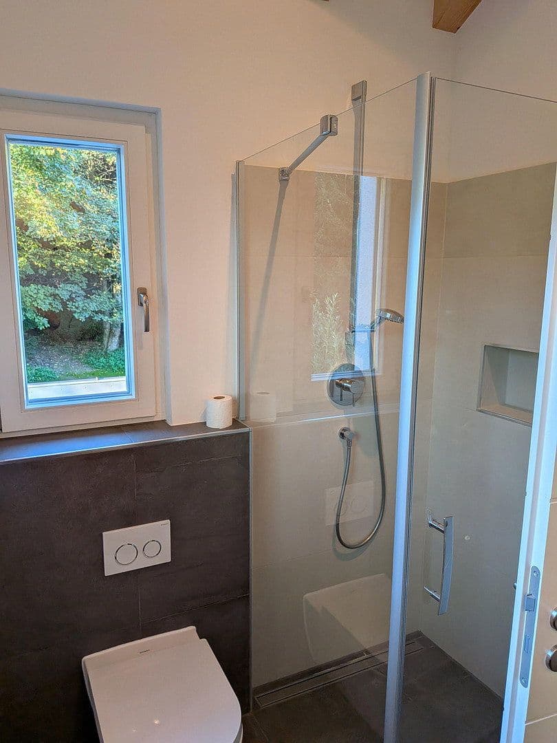 Prodej domu 188 m², pozemek 1.100 m², Traunstein, Bavorsko Prodej domu 188 m², pozemek 1.100 m², Traunstein, Bavorsko