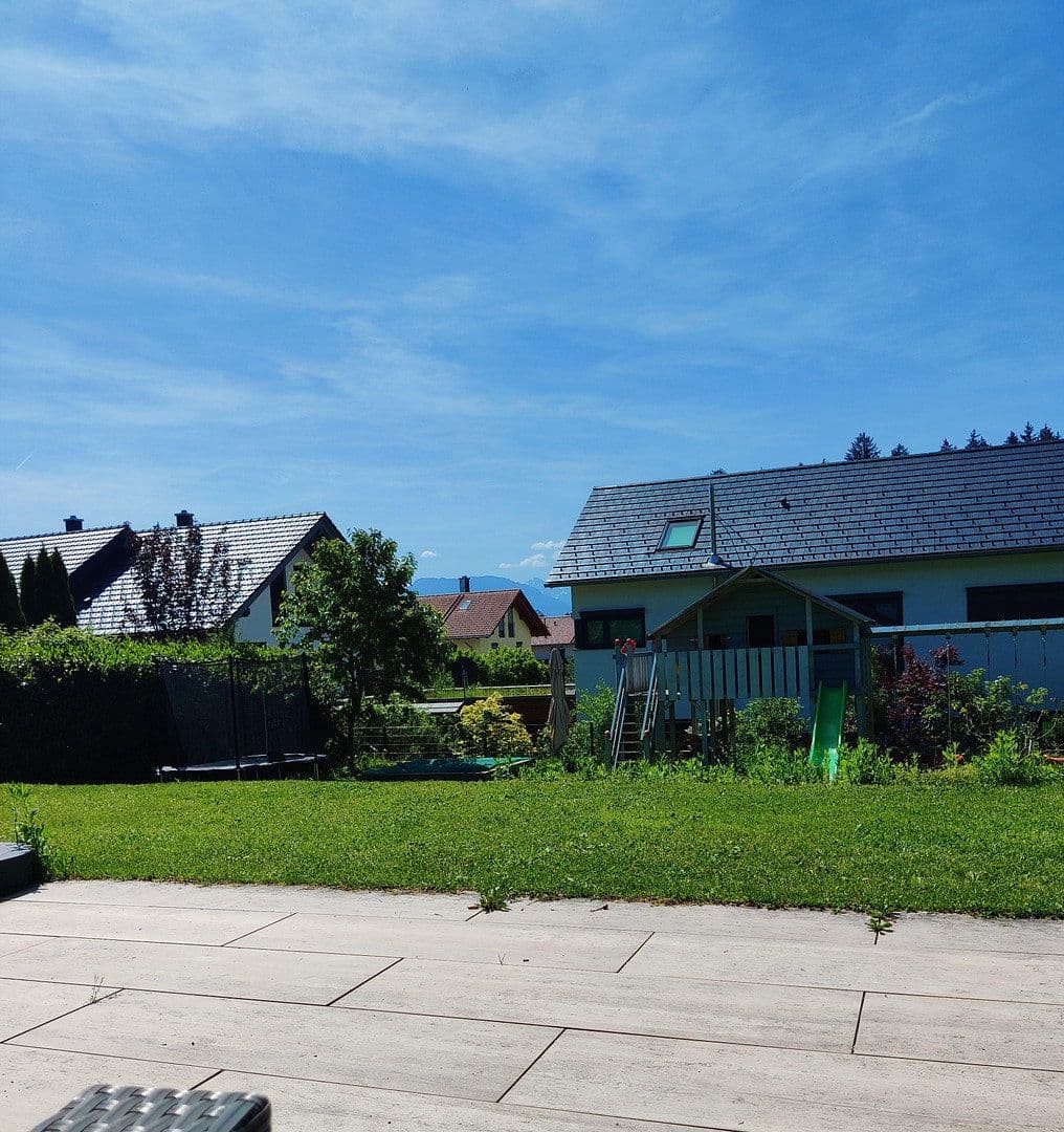 Prodej domu 188 m², pozemek 1.100 m², Traunstein, Bavorsko Prodej domu 188 m², pozemek 1.100 m², Traunstein, Bavorsko