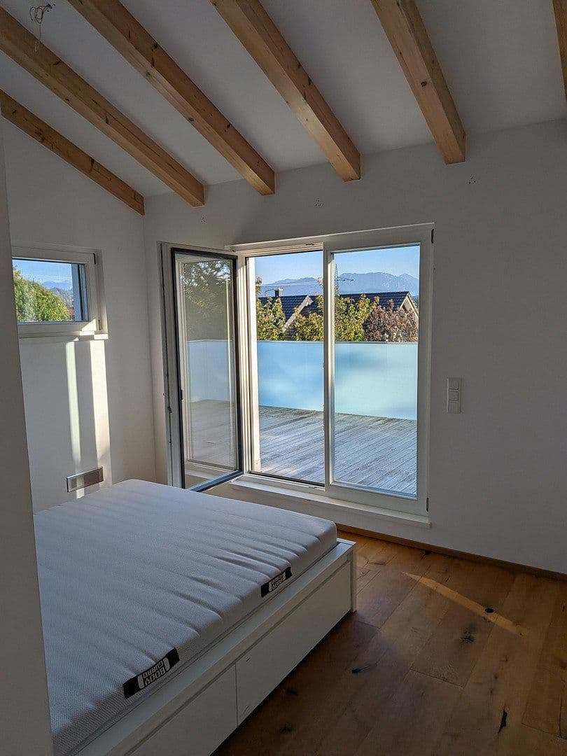 Prodej domu 188 m², pozemek 1.100 m², Traunstein, Bavorsko Prodej domu 188 m², pozemek 1.100 m², Traunstein, Bavorsko