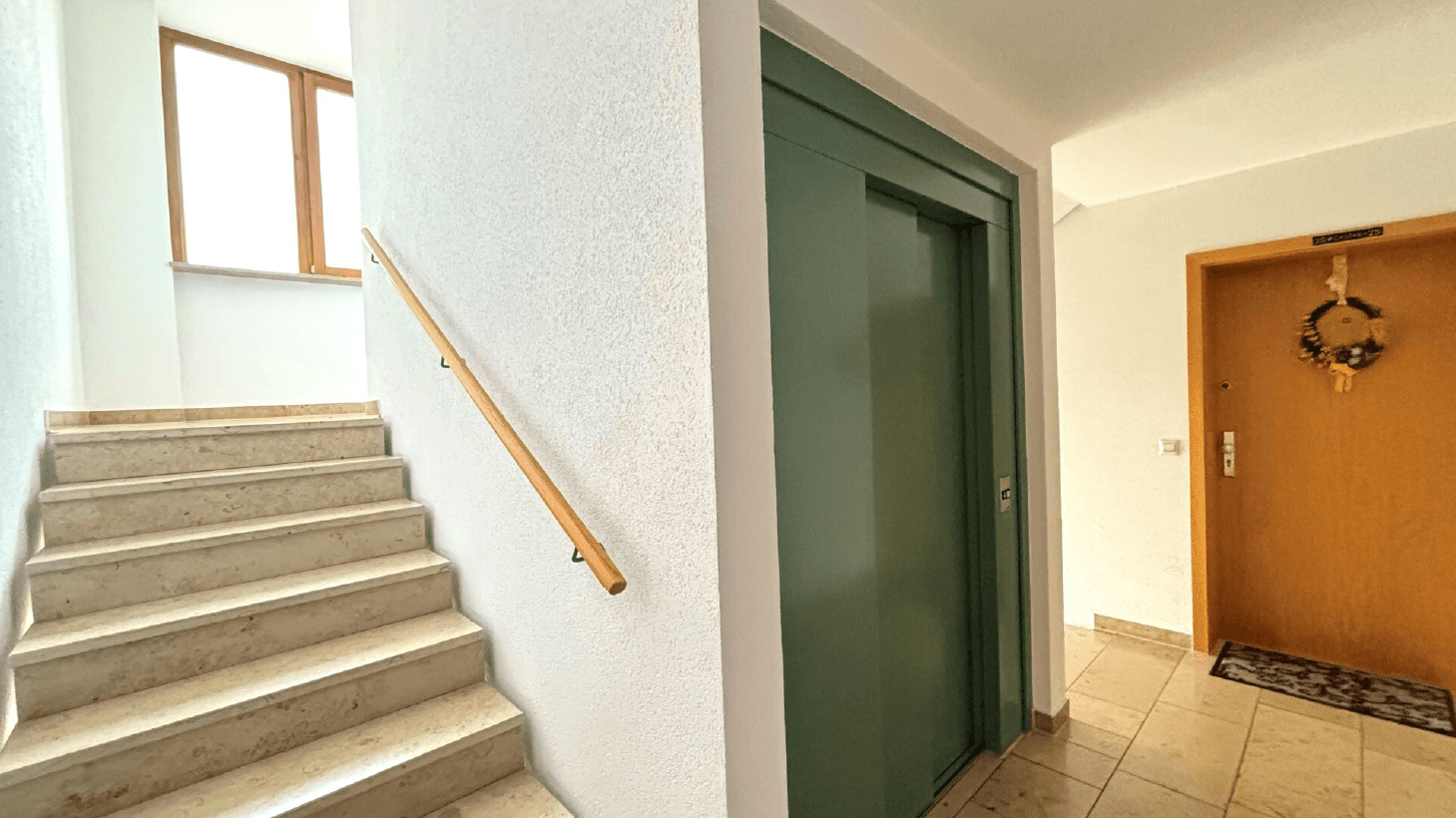 Prodej bytu 3+1 71 m², St.-Gallener-Straße 42, Ulm, Bádensko-Württembersko Prodej bytu 3+1 71 m², St.-Gallener-Straße 42, Ulm, Bádensko-Württembersko