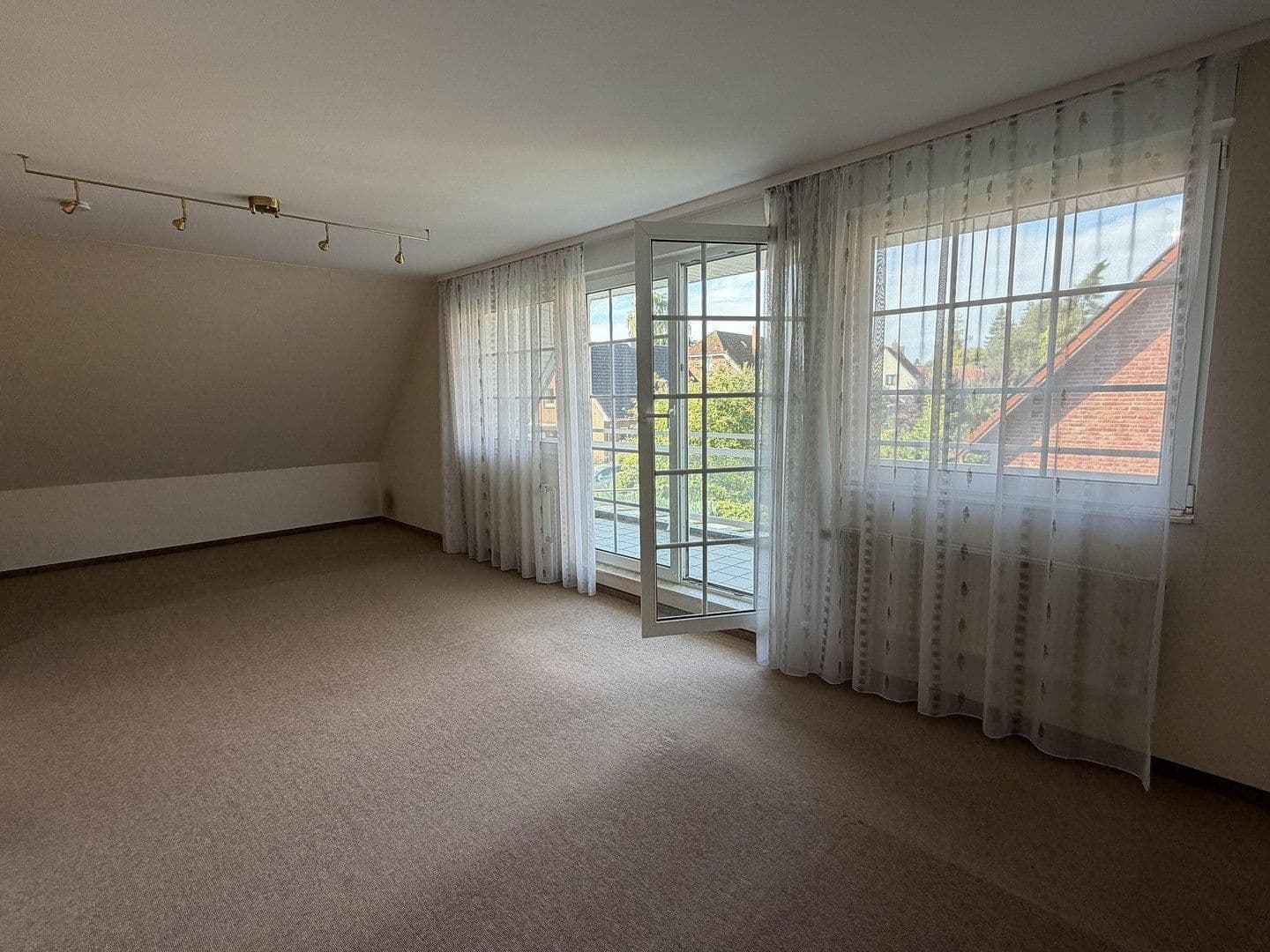 Prodej domu 160 m², pozemek 777 m², Lübeck, Šlesvicko-Holštýnsko Prodej domu 160 m², pozemek 777 m², Lübeck, Šlesvicko-Holštýnsko