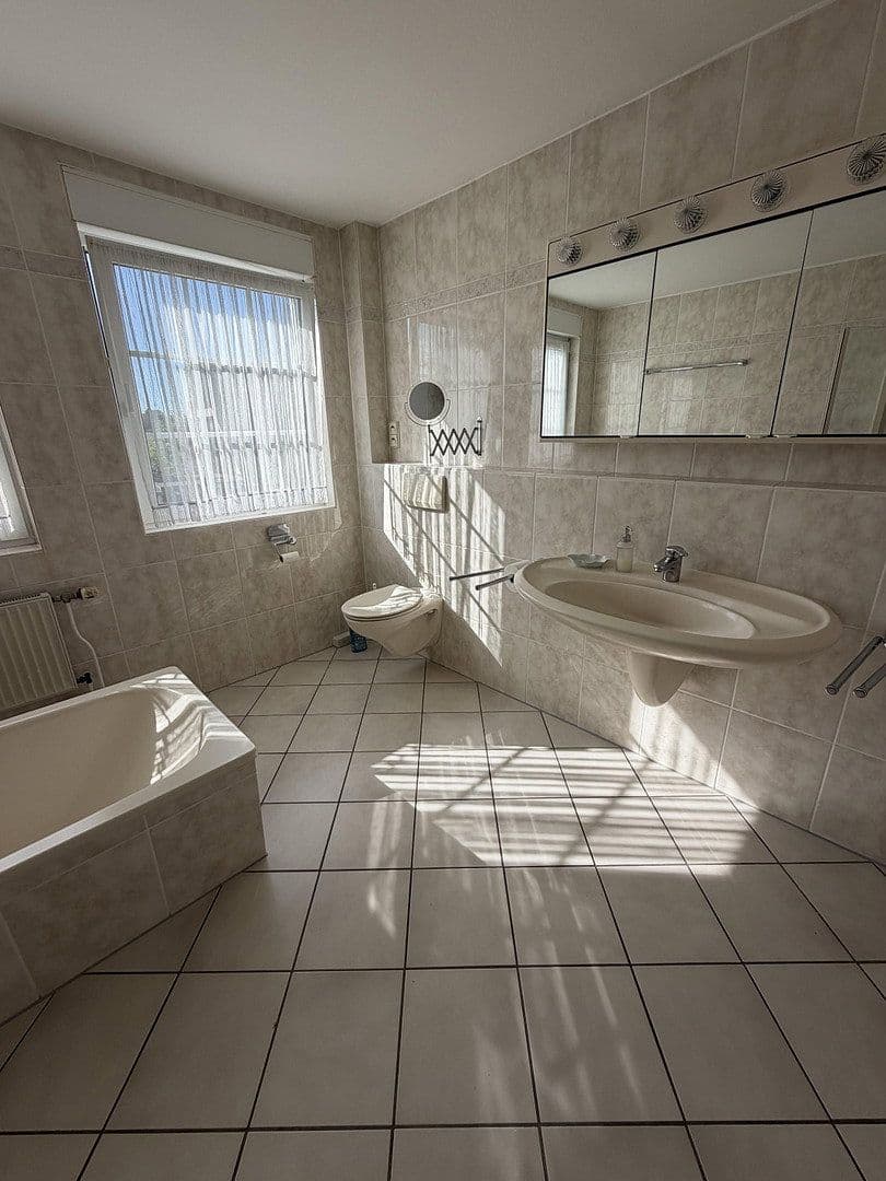 Prodej domu 160 m², pozemek 777 m², Lübeck, Šlesvicko-Holštýnsko Prodej domu 160 m², pozemek 777 m², Lübeck, Šlesvicko-Holštýnsko