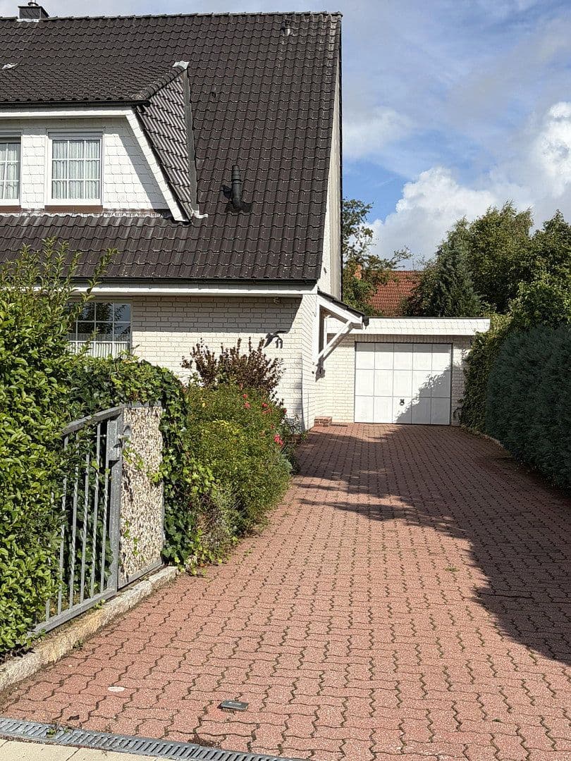 Prodej domu 160 m², pozemek 777 m², Lübeck, Šlesvicko-Holštýnsko Prodej domu 160 m², pozemek 777 m², Lübeck, Šlesvicko-Holštýnsko