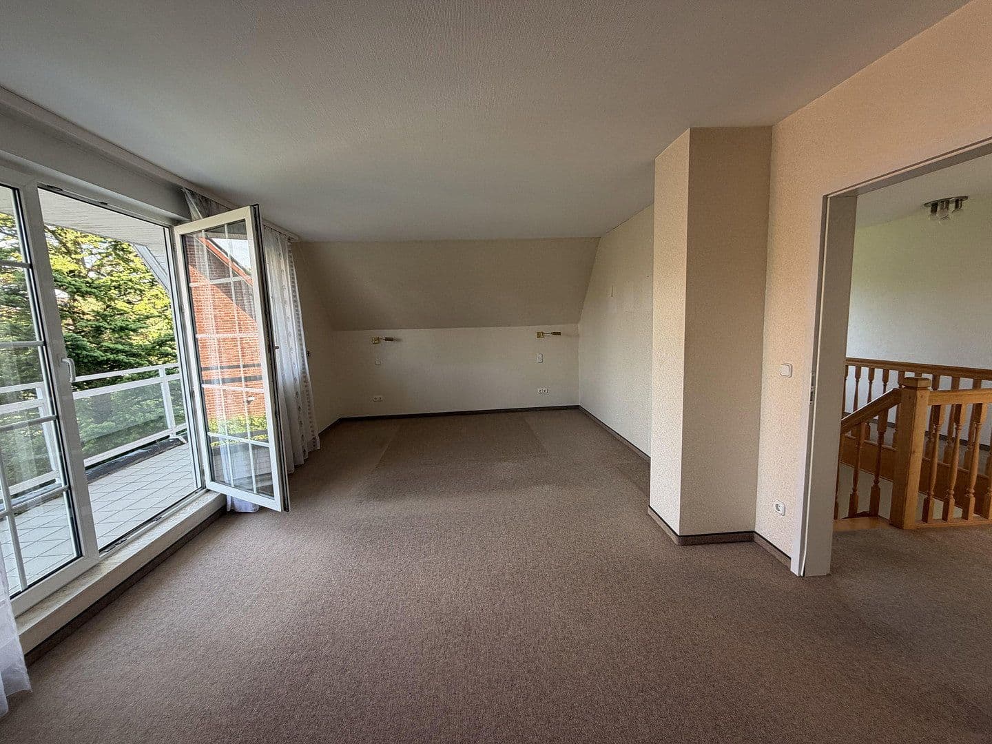 Prodej domu 160 m², pozemek 777 m², Lübeck, Šlesvicko-Holštýnsko Prodej domu 160 m², pozemek 777 m², Lübeck, Šlesvicko-Holštýnsko