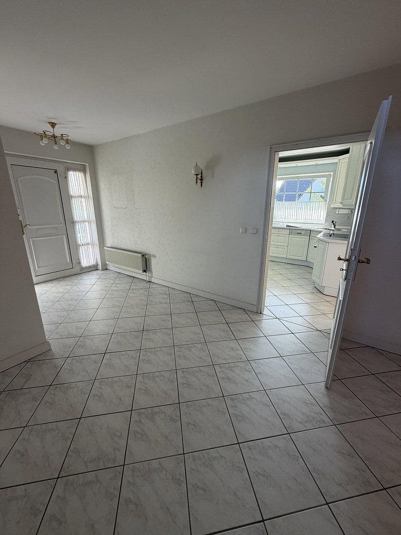 Prodej domu 160 m², pozemek 777 m², Lübeck, Šlesvicko-Holštýnsko Prodej domu 160 m², pozemek 777 m², Lübeck, Šlesvicko-Holštýnsko